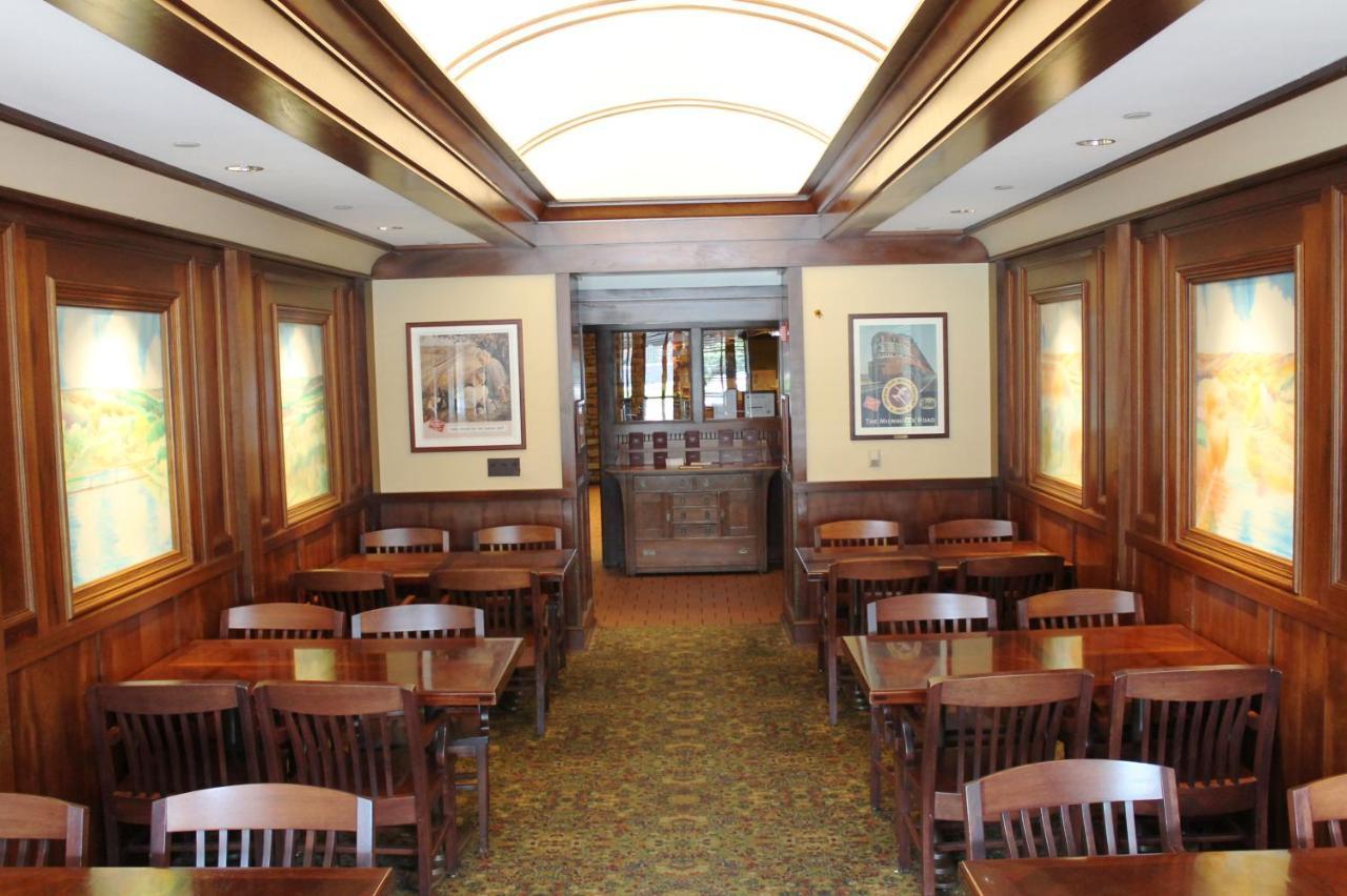 Hotel Pattee Perry Extérieur photo